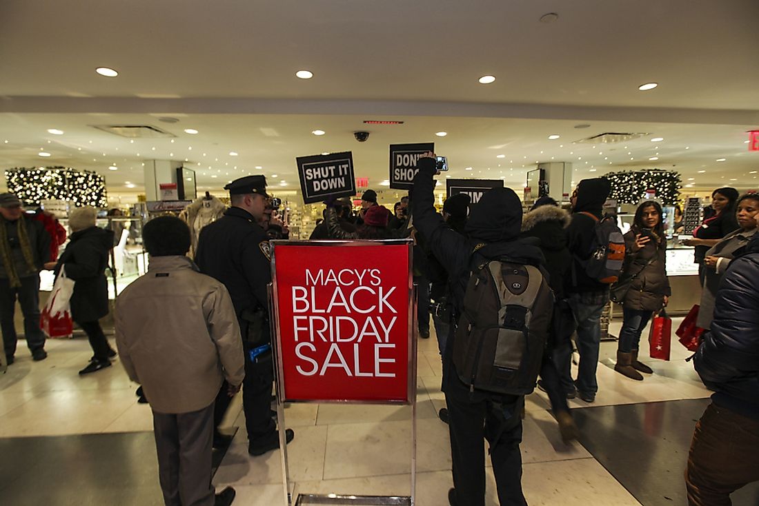 Black Friday Protestors Glue Locks, Prevent Shops From Opening