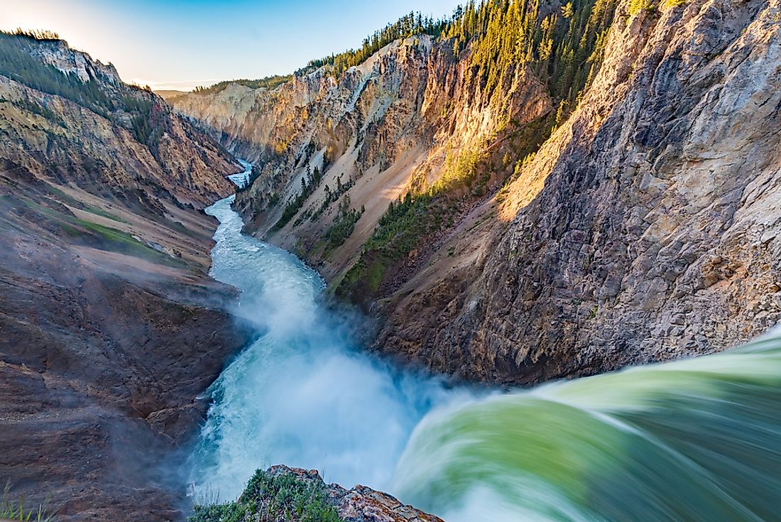10 Interesting Facts About Yellowstone National Park