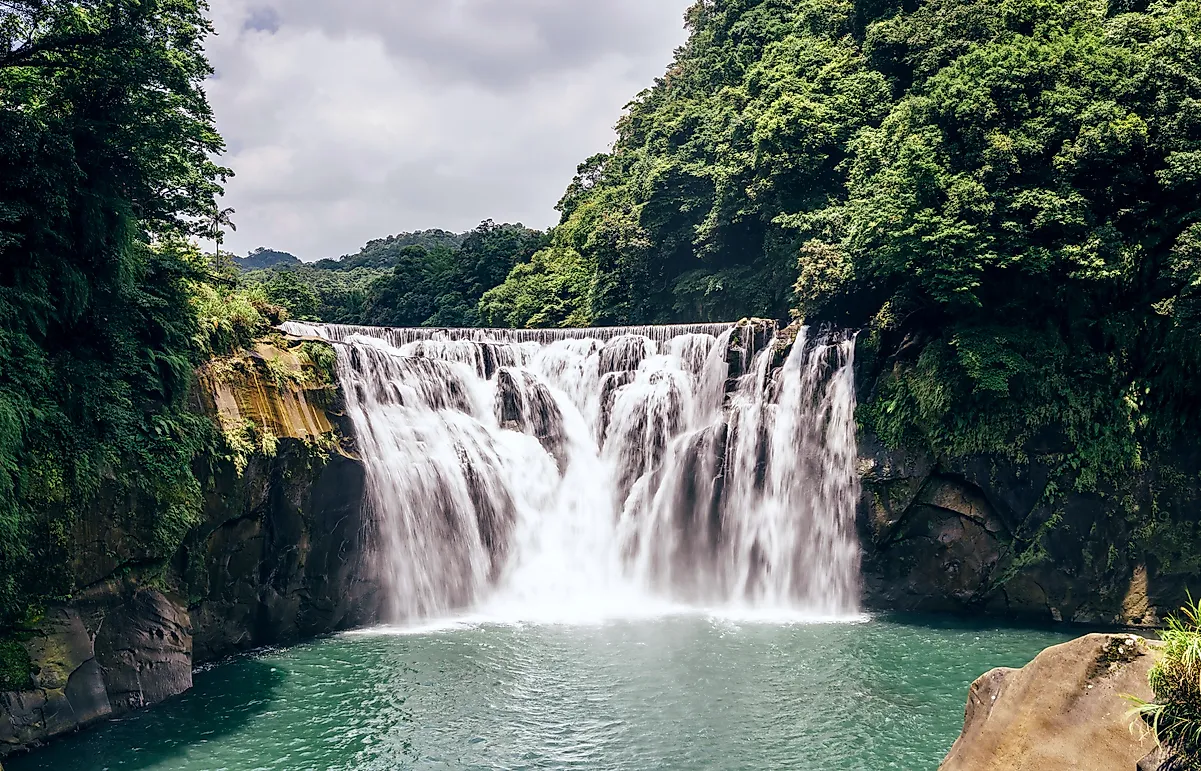 Shifen Waterfall, Taiwan: Unique Places In The World