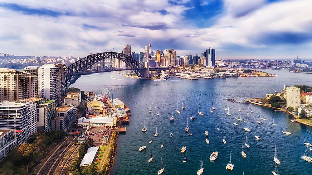 What Is The Difference Between A Harbor and A Port?