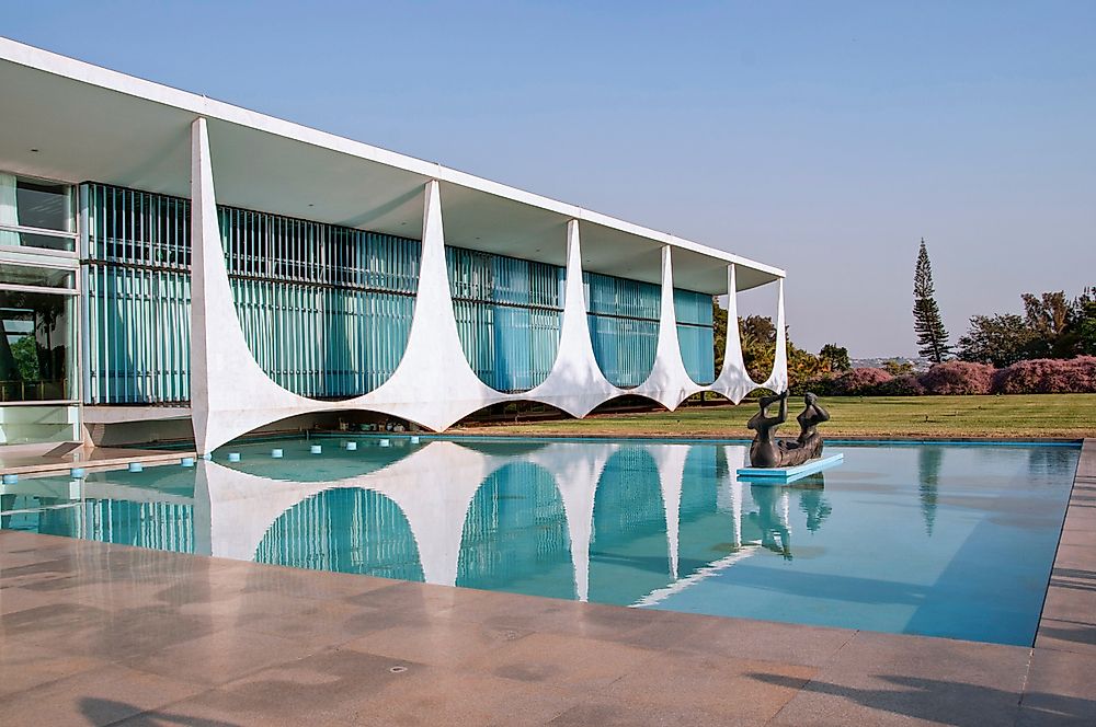 Where Does The President Of Brazil Live?