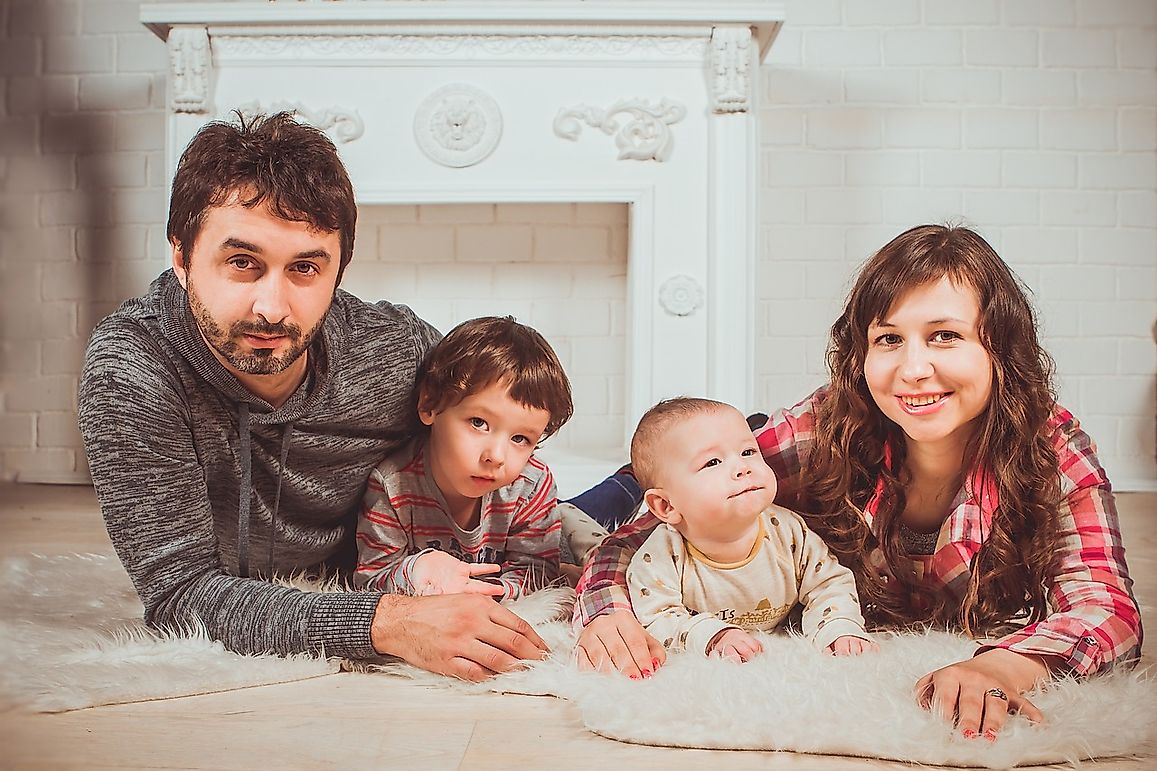 10 Ways To Keep Your Kids Entertained While You Work From Home