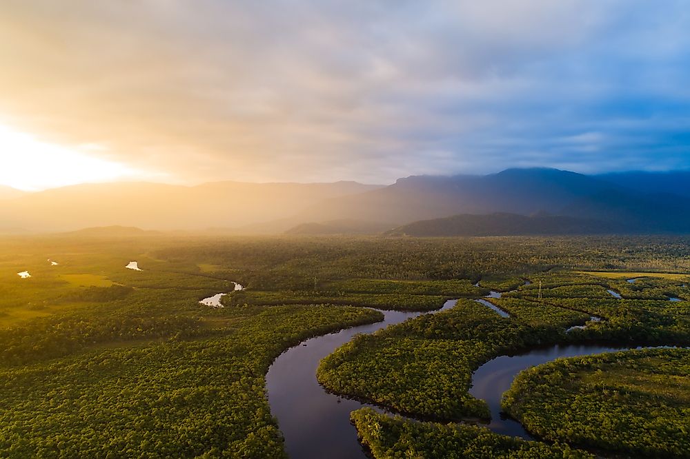 What Are The Major Natural Resources Of Ecuador?