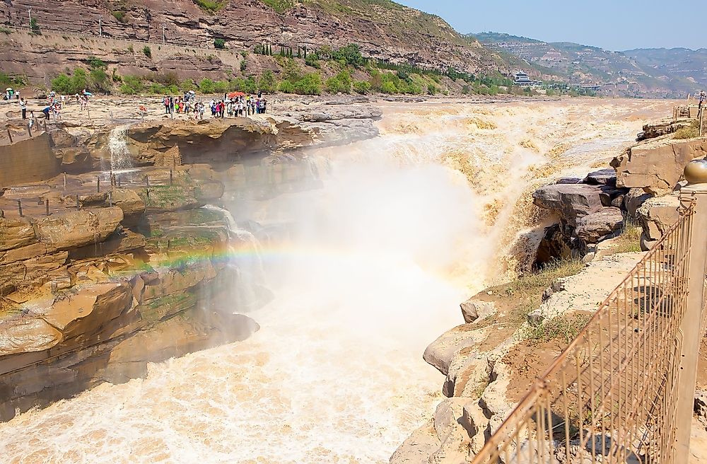 Where Can A Yellow Waterfall Be Seen?