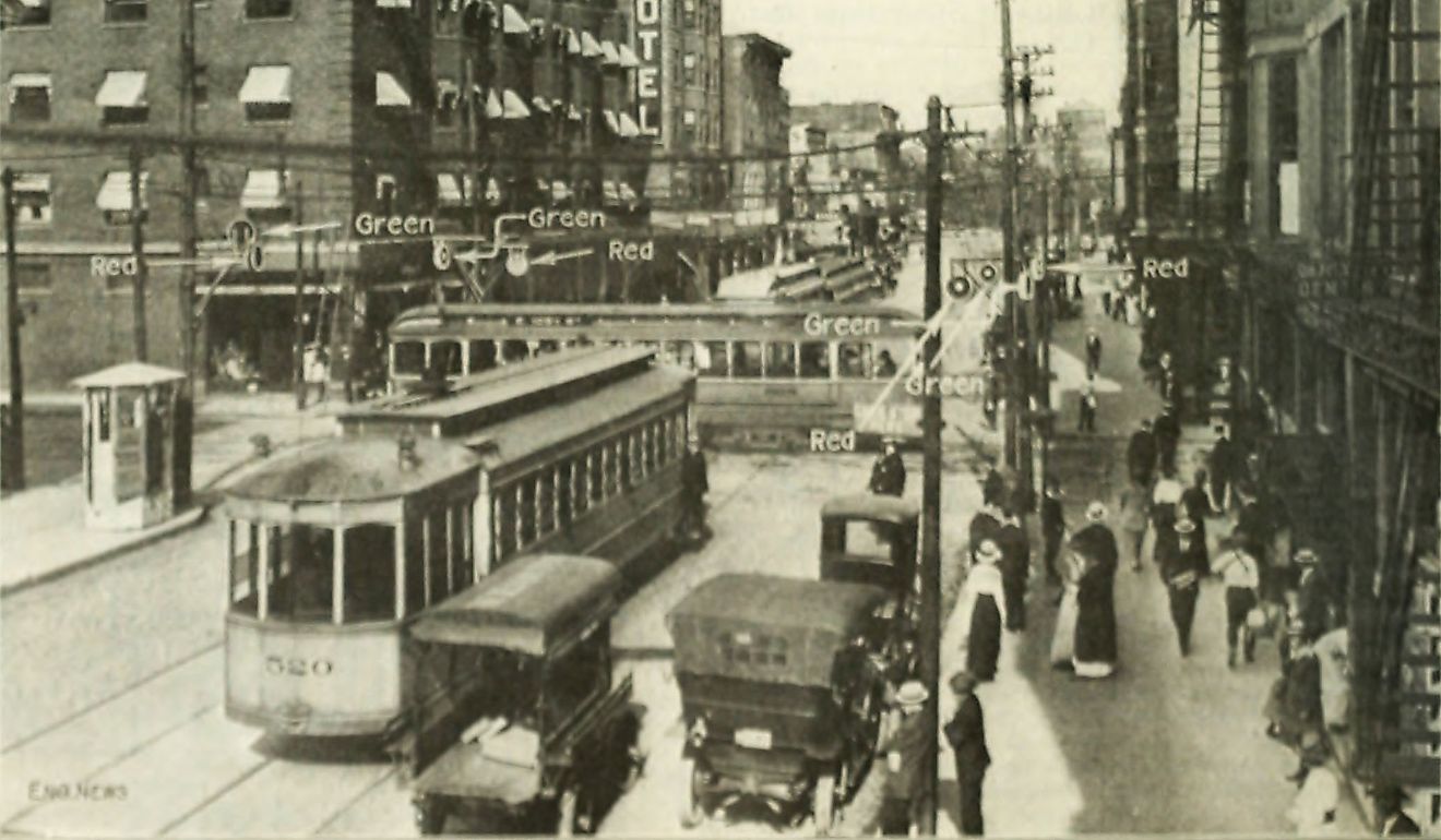 The First Traffic Light In The United States