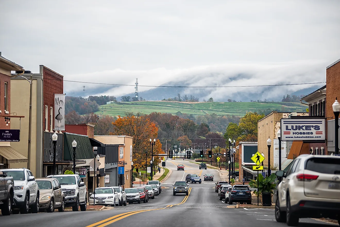 The Blue Ridge Parkway Towns Worth Stopping In