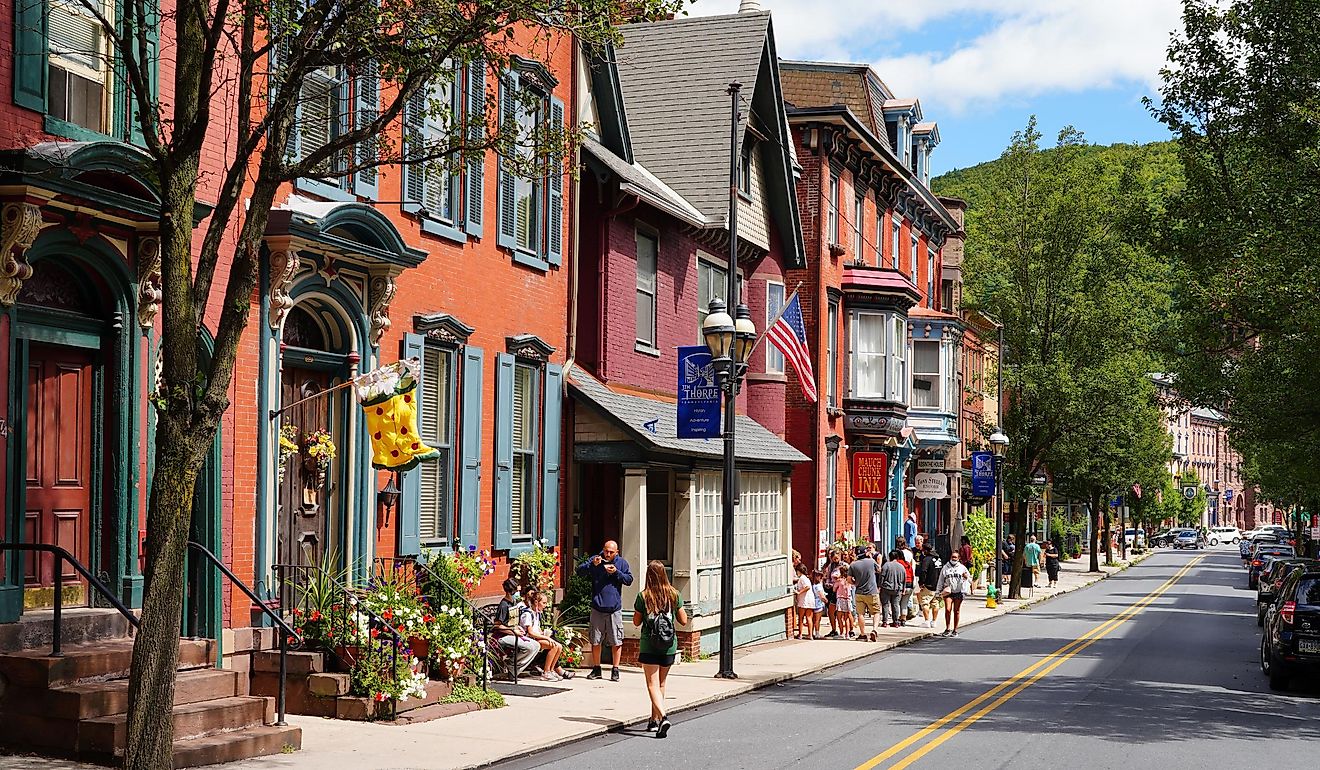 8 Serene Towns in The Poconos for a Weekend Retreat