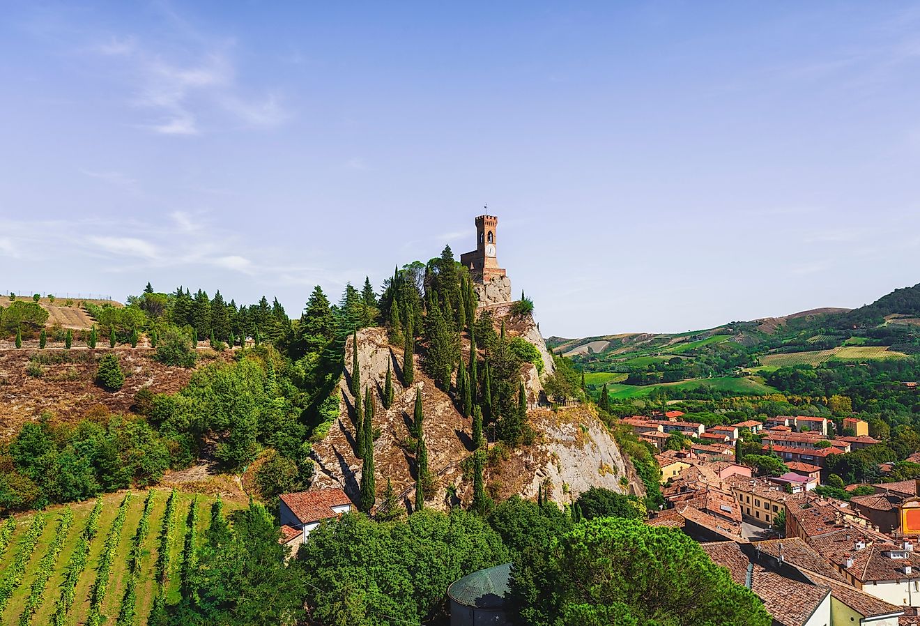 10 Best Small Towns in Italy for a Weekend Retreat WorldAtlas