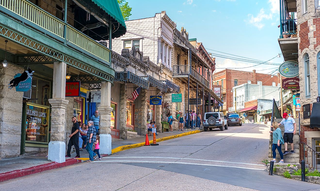 These 6 Towns In The Ozarks Have Bustling Main Streets