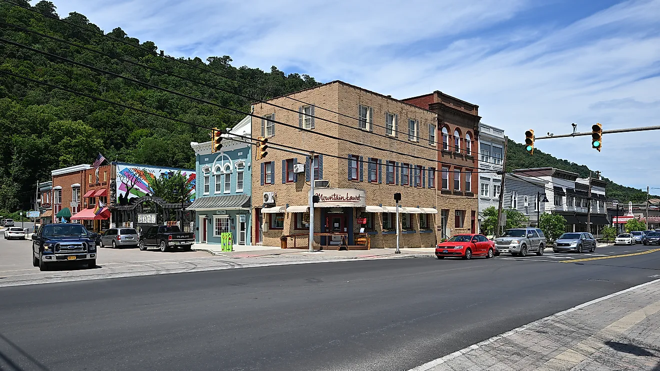 6 of the Most Walkable Towns in West Virginia WorldAtlas