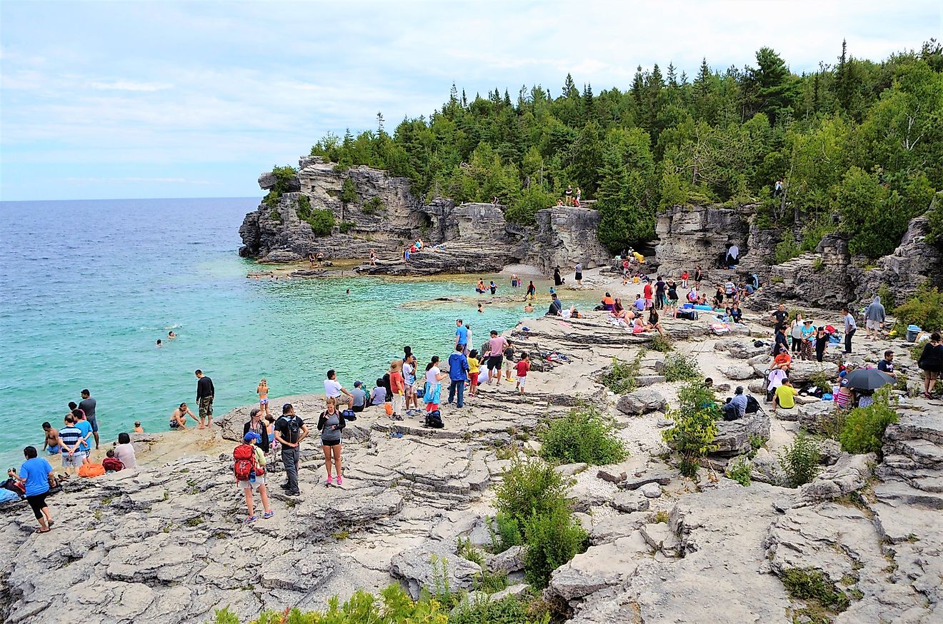 8 Coolest Towns In The Great Lakes For A Summer Vacation In 2026