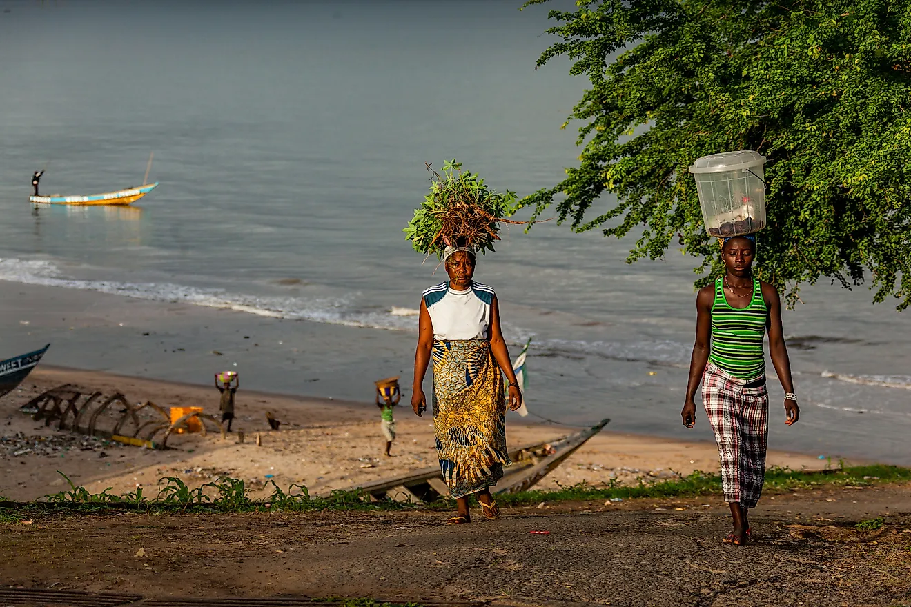 how many tourists visit sierra leone each year