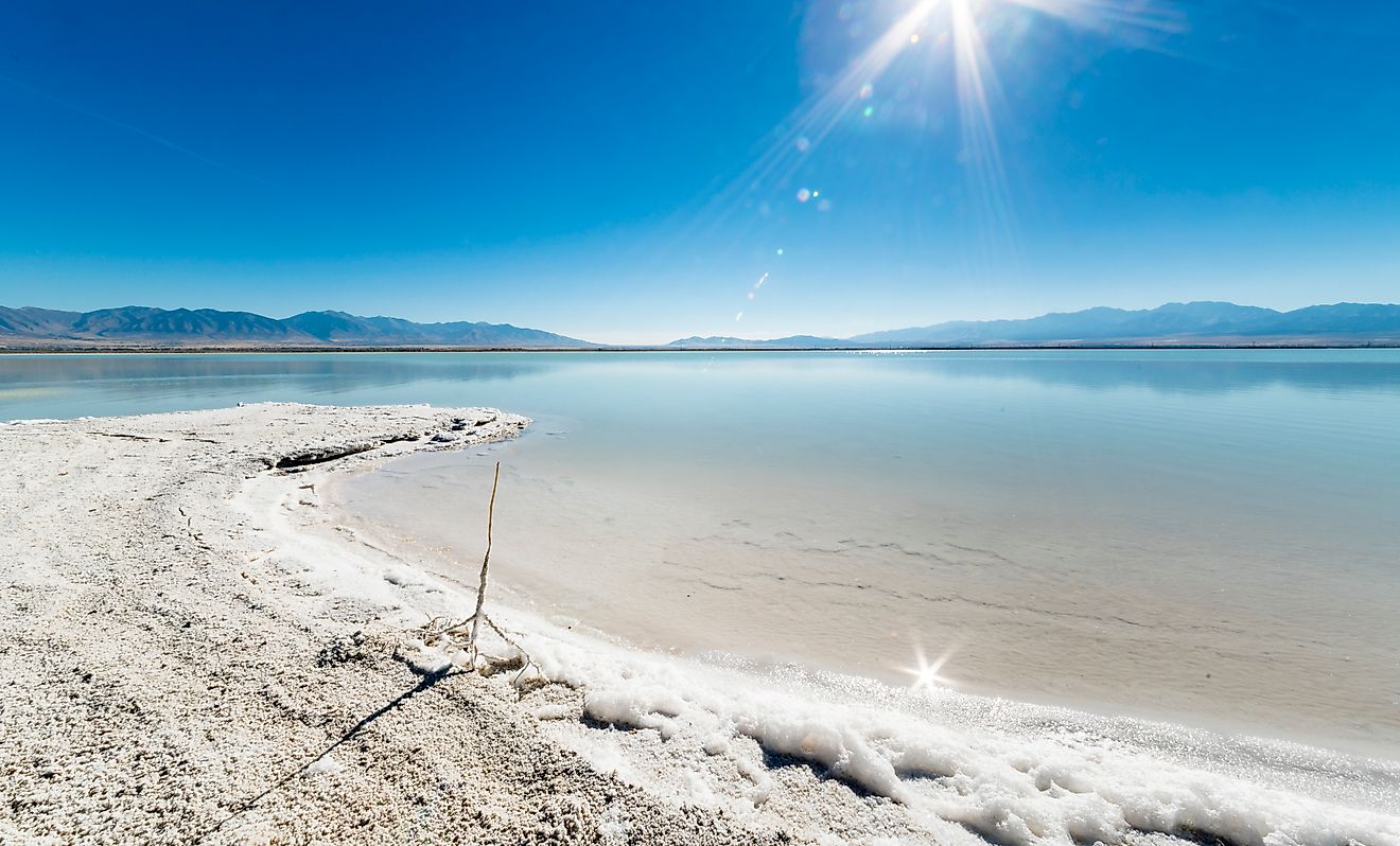 The Largest Lakes West Of The Rockies