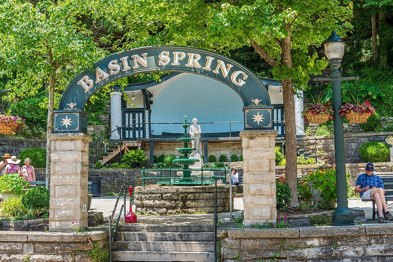 These Small Towns in the Ozarks Come Alive in Summer