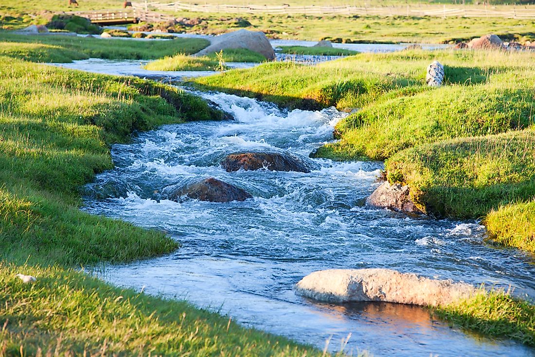 What is a stream in geography worldatlas