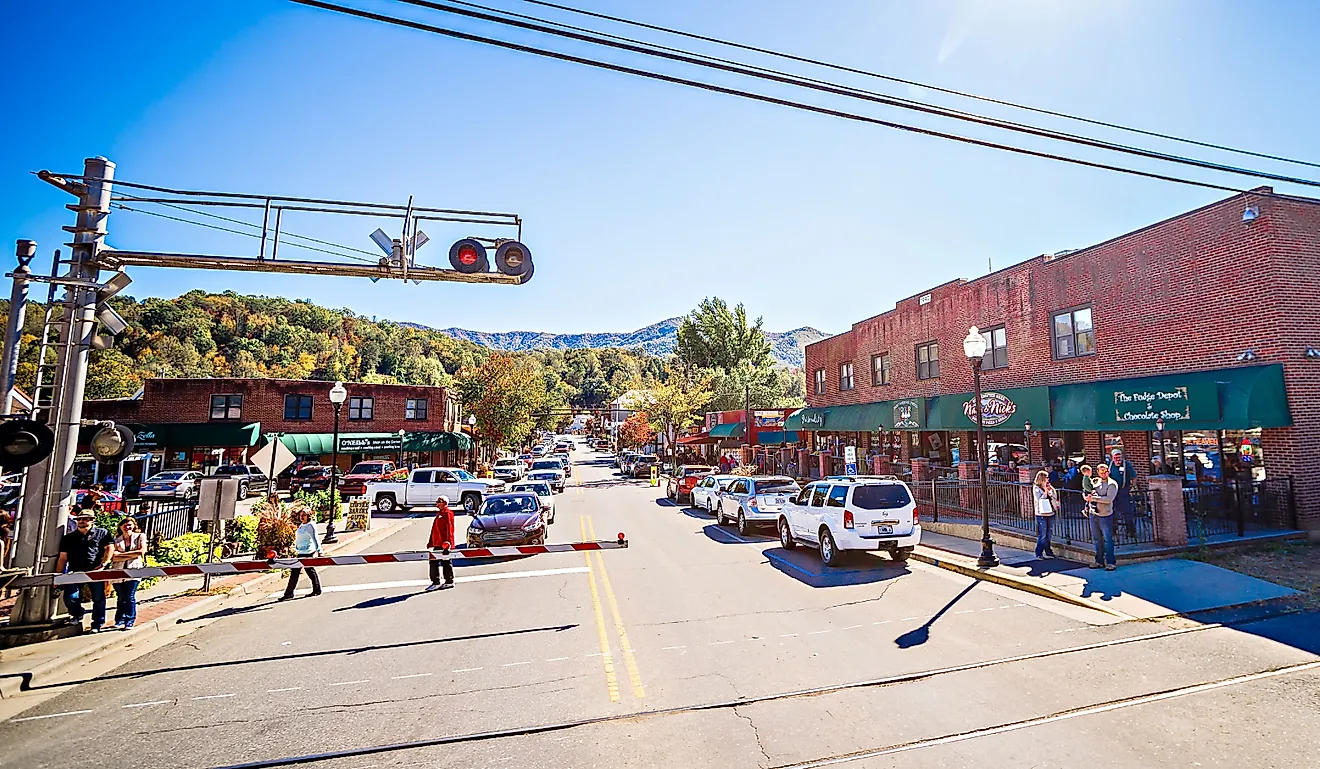 Great Smoky Mountains Train ride city scenes in Bryson city, NC. Via Shutterstock / digidreamgrafix