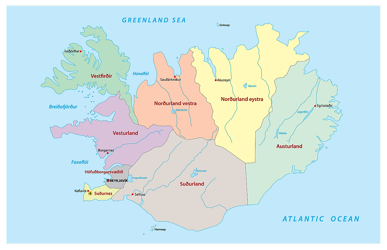 Mapa político de Islandia que muestra las regiones de Islandia, hecho con el mapa en blanco de los límites municipales de Islandia. Las áreas blancas encerradas son glaciares y no están divididas en regiones municipales. Crédito de la imagen: Wikimedia.org