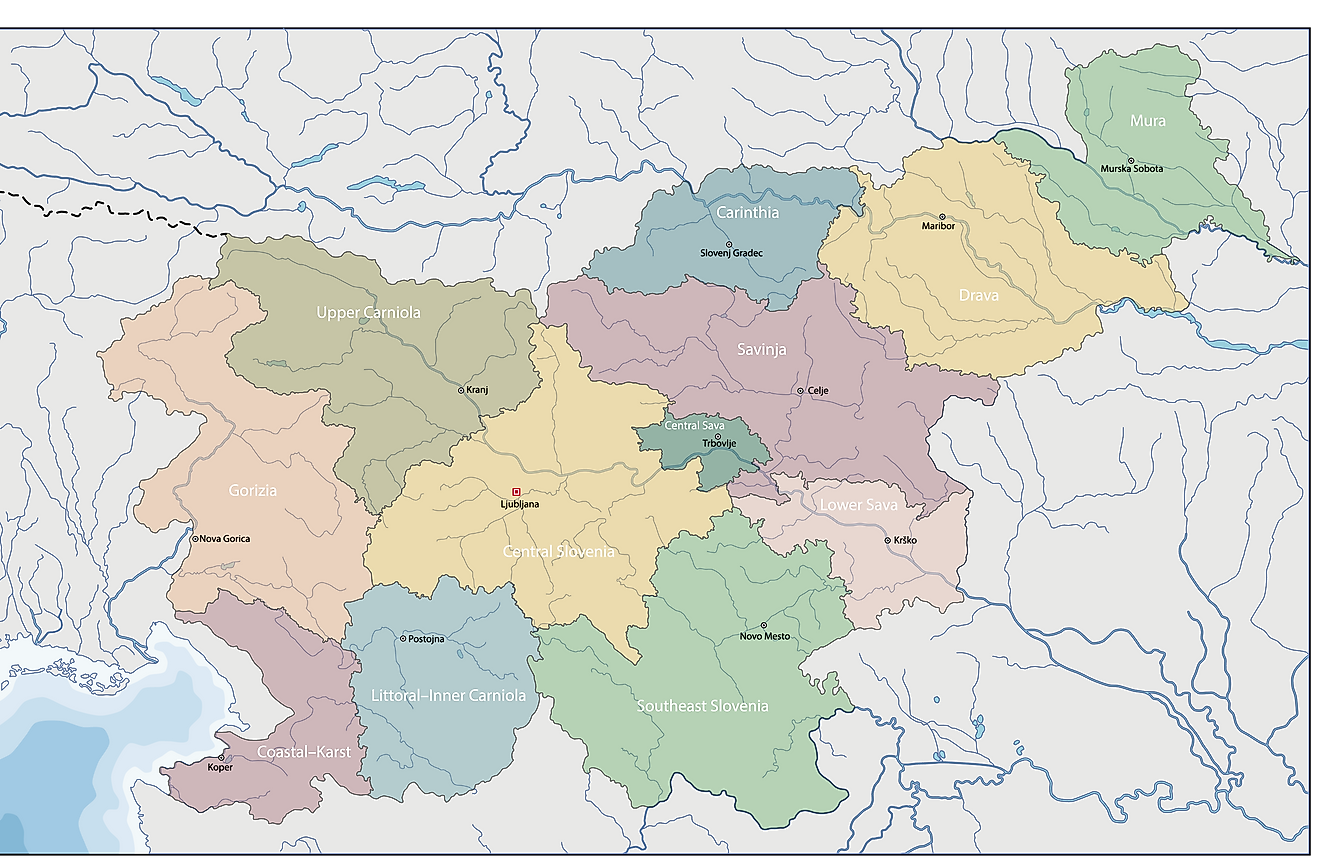 Mapa político de Eslovenia que muestra sus 12 regiones y la ciudad capital de Ljubljana.