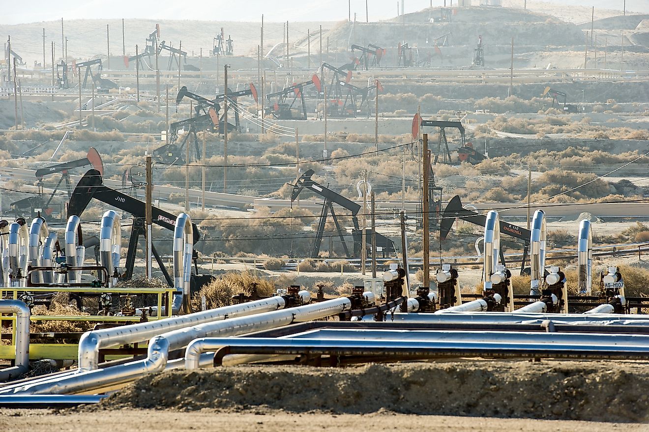 Pumpjacks extract oil from an oilfield in Kern County, CA. Image credit: Christopher Halloran/Shutterstock.com