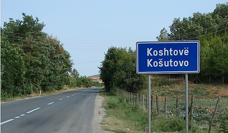 A sign in the Albanian, as well as Serbian, language. 
