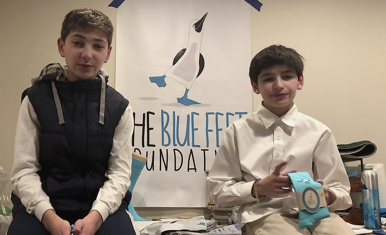 The two brothers Will and Matthew Gladstone from Arlington, USA. They are the founders of the Blue Feet Foundation.