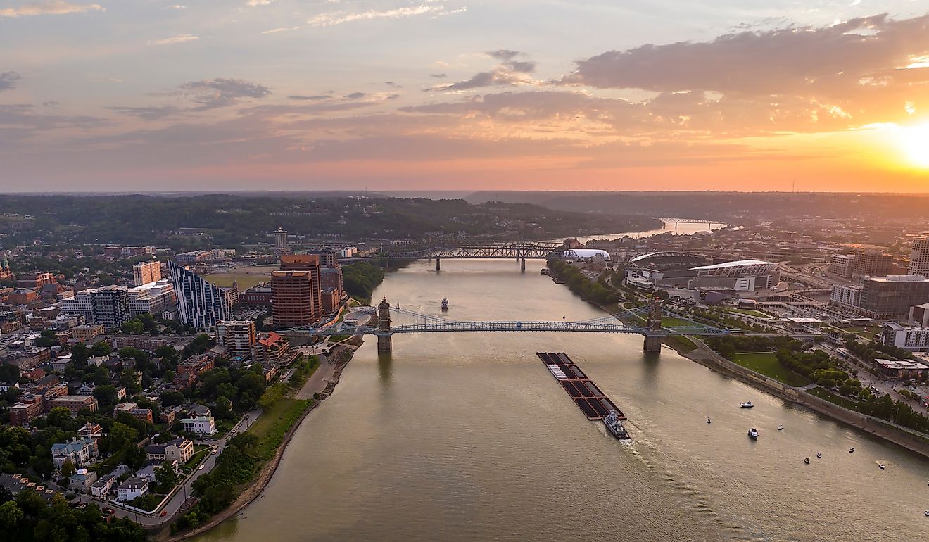 Sunset view of Covington, Kentucky, USA.