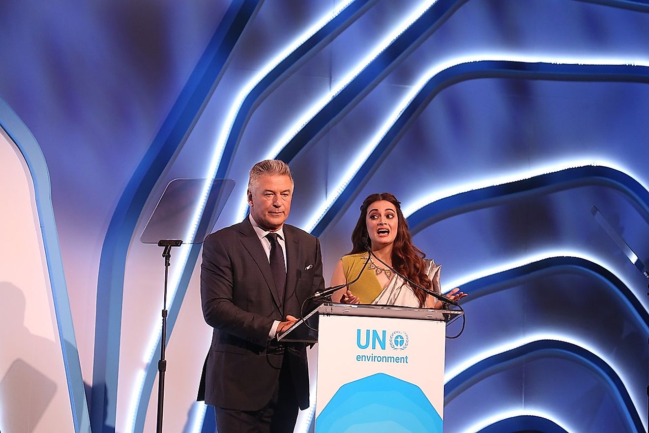 The United Nations Environmental Programme Champions of the Earth awards ceremony, hosted by Alec Baldwin and Diya Mirza. Image credit: AbhiSuryawanshi/Wikimedia Commons