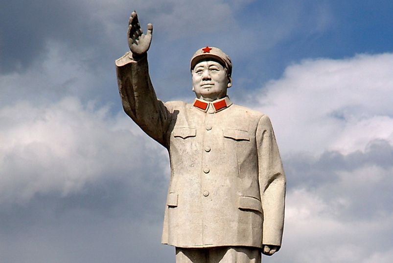 Statue of Mao Zedong, the pioneer of the People’s Republic of China. Editorial credit: LEE SNIDER PHOTO IMAGES / Shutterstock.com