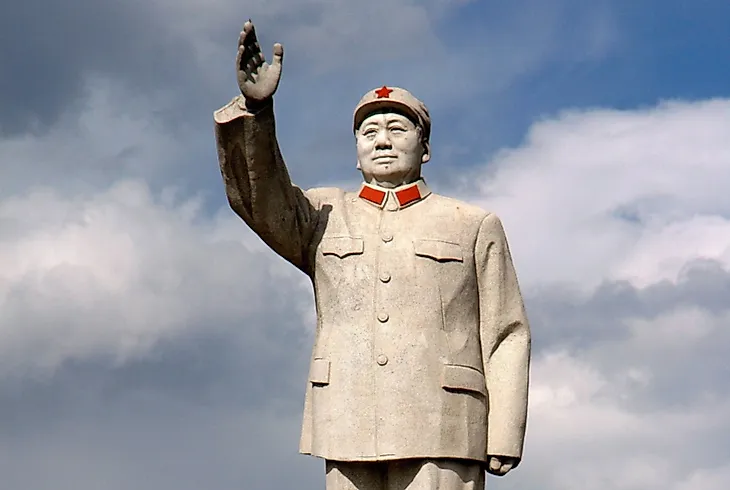 Statue of Mao Zedong, the pioneer of the People’s Republic of China. Editorial credit: LEE SNIDER PHOTO IMAGES / Shutterstock.com