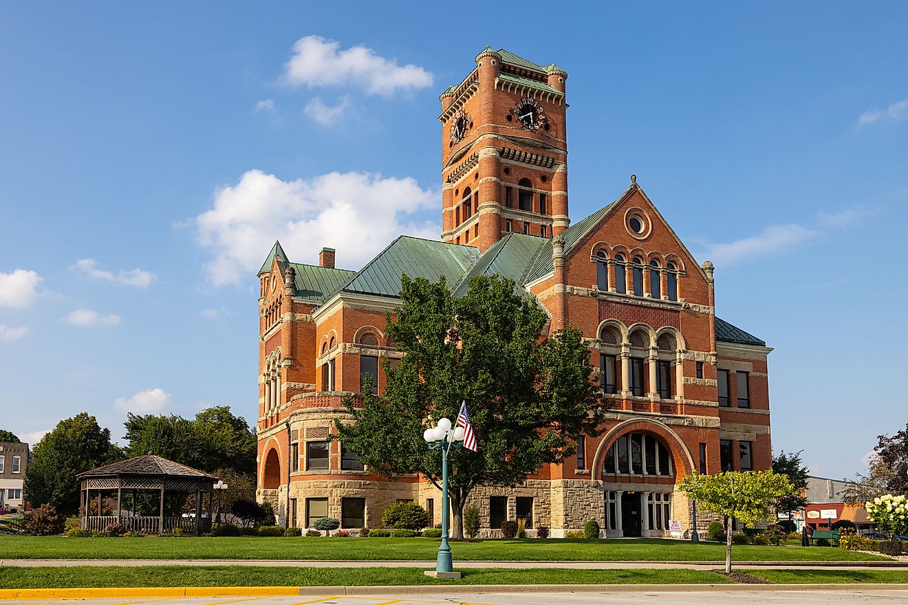 Albion, Indiana, USA: Noble County Courthouse. Editorial credit: Roberto Galan / Shutterstock.com