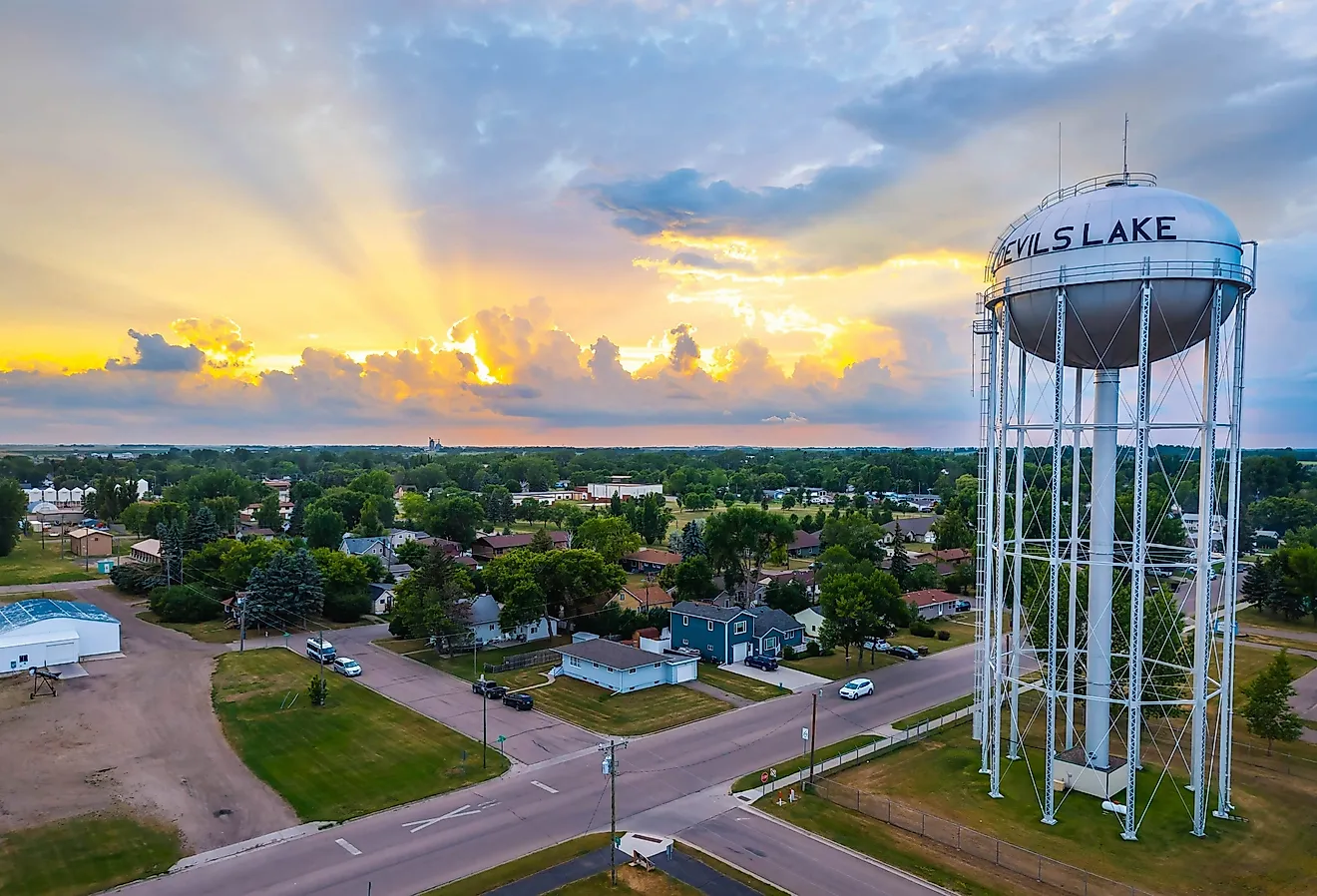 A scenic view of the historic Devils Lake Water Tower, a community landmark in North Dakota.