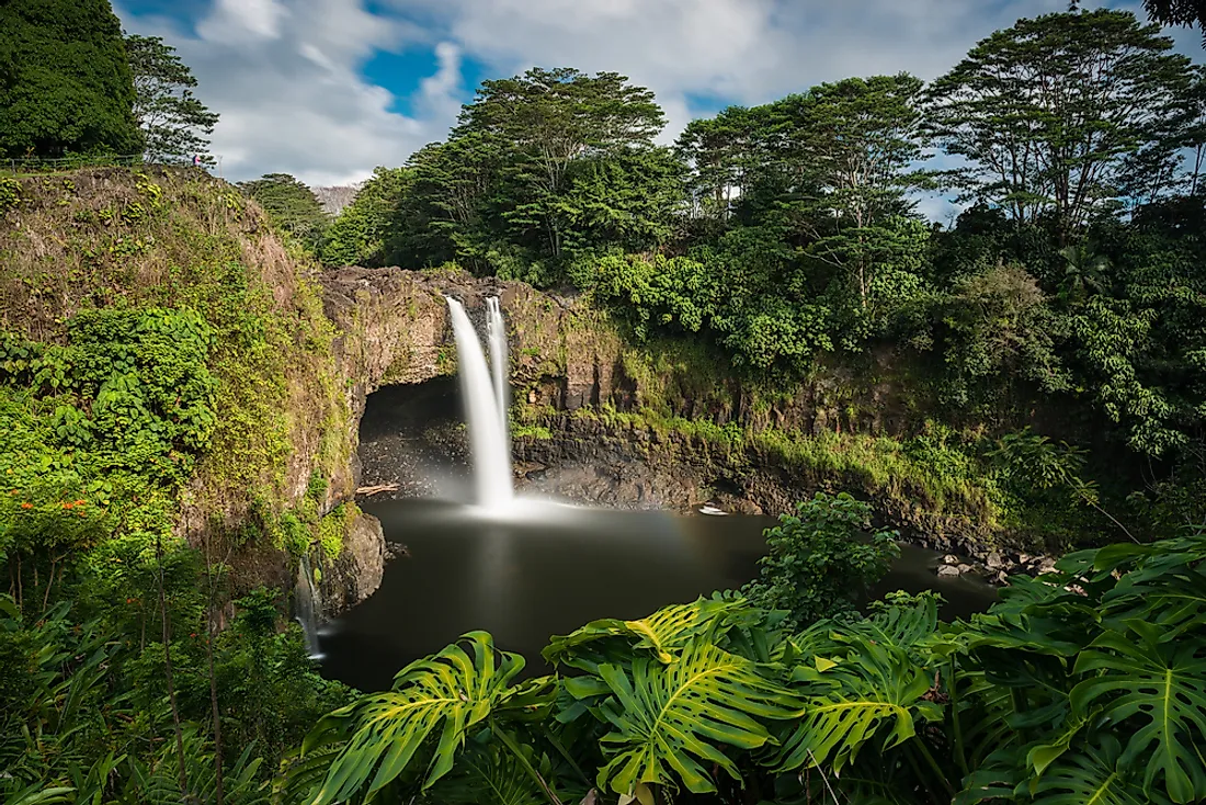 Rainbow Falls on Wailuku River, the longest river in Hawaii. 