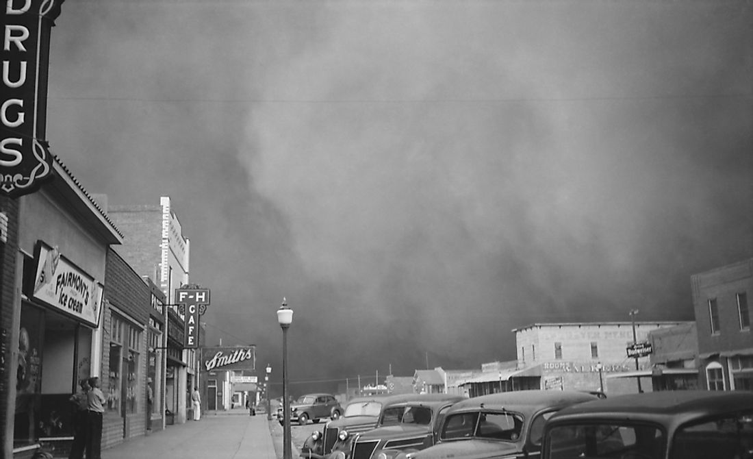 A dust storm photographed in Elkhart, Kansas in 1937. 