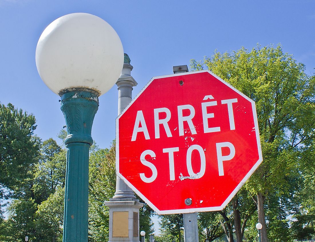 A bilingual road sign in Quebec City, Quebec. 