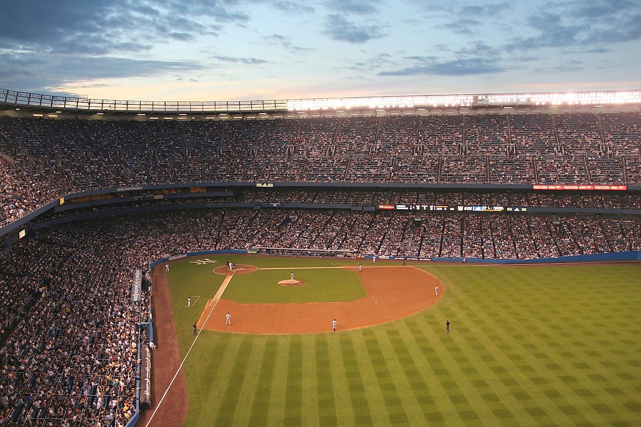 Yankee Stadium at twilight. Editorial credit: Mike Liu / Shutterstock.com
