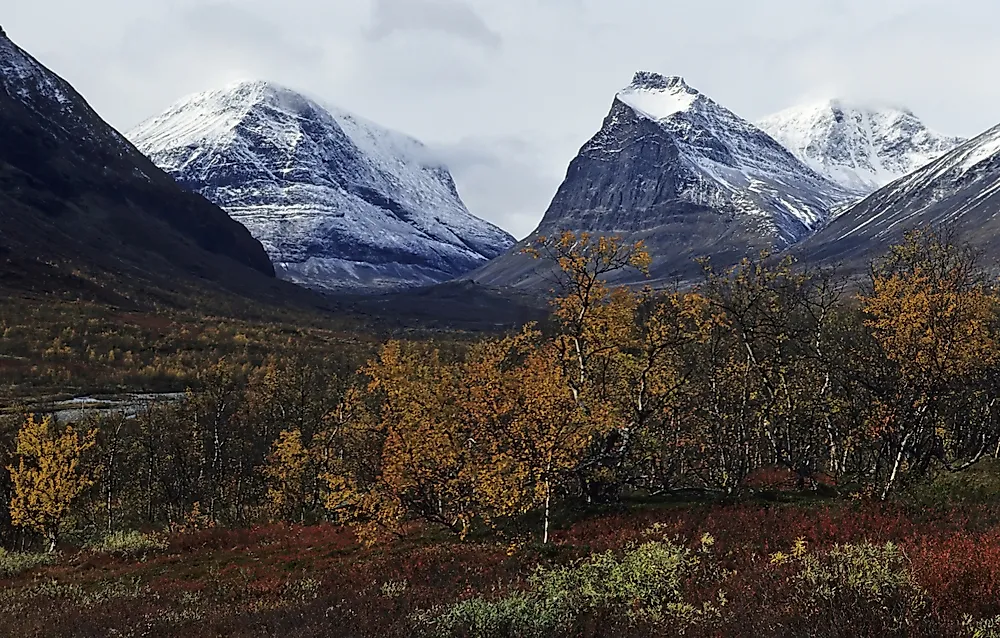 The Scandinavian Mountains run through Norway and Sweden. 