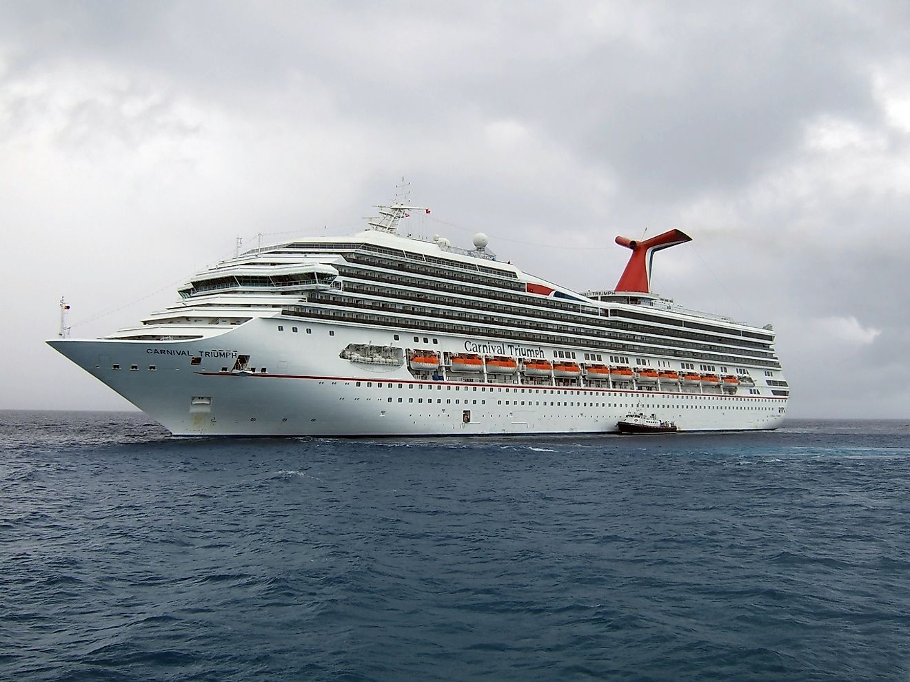 storm hits carnival cruise ship