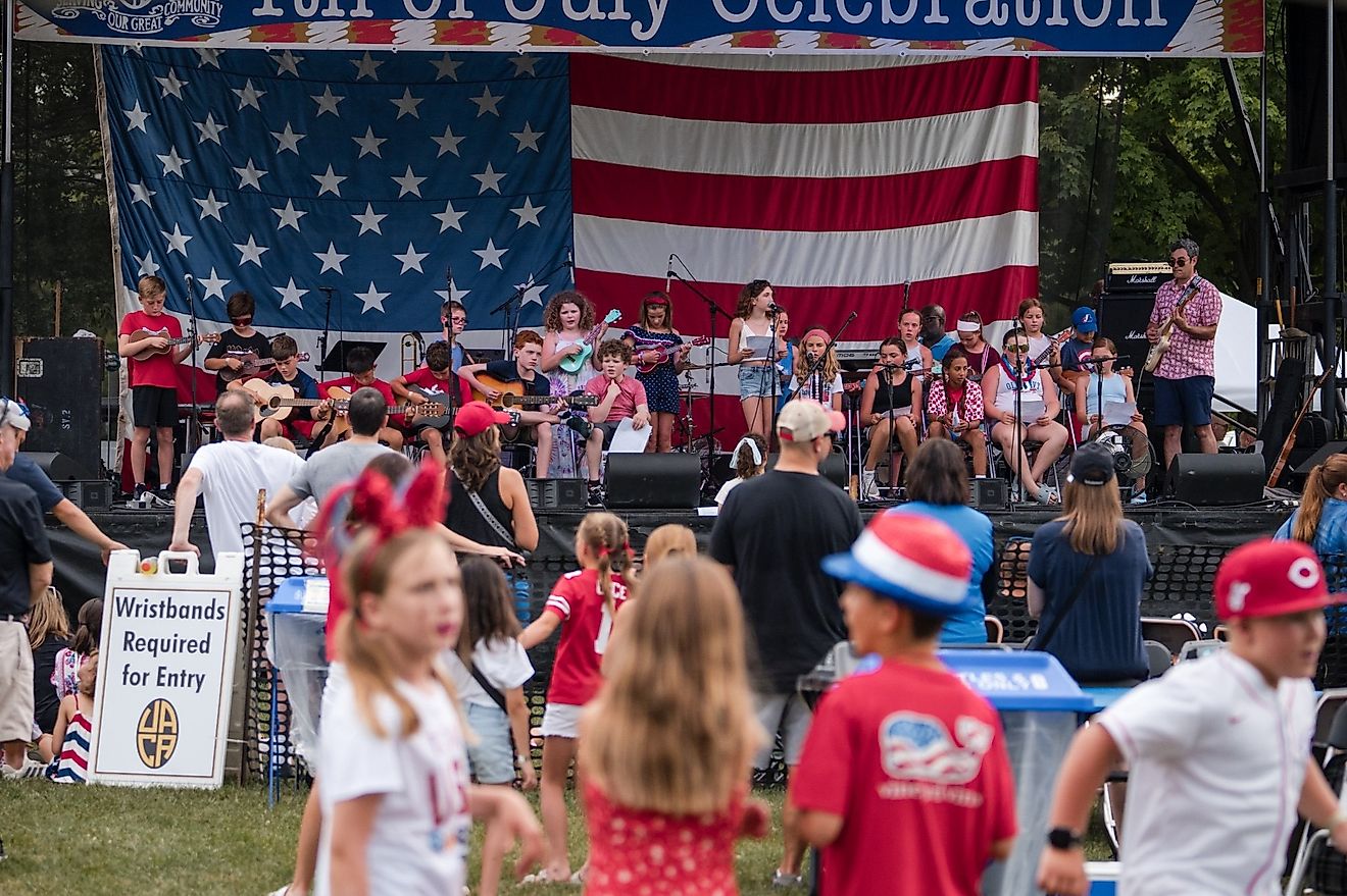 Upper Arlington 4th of July Fireworks- kids playing. Credit - Upper Arlington Civic Association
