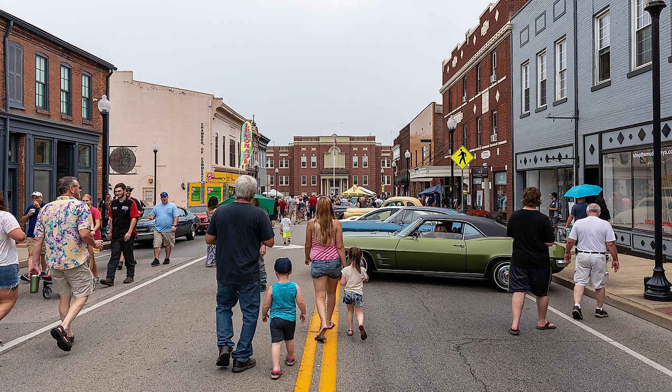Elizabethtown, Kentucky. Editorial credit: Brian Koellish / Shutterstock.com
