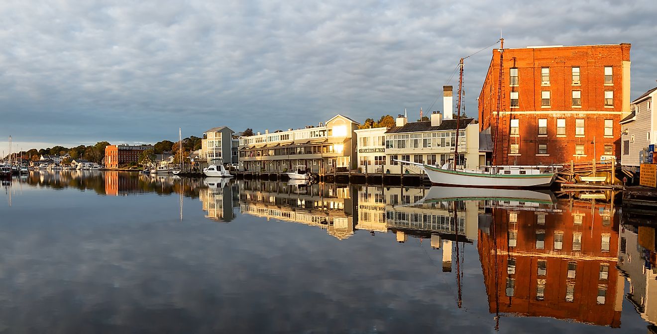 Historic homes along the Mystic River in Mystic, CT. Editorial credit: EB Adventure Photography / Shutterstock.com
