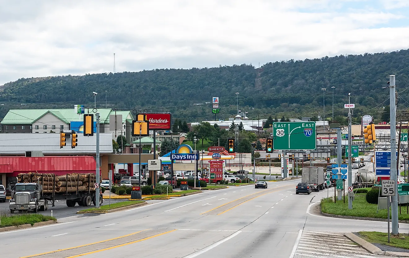 Lincoln Hwy in Breezewood, Pennsylvania