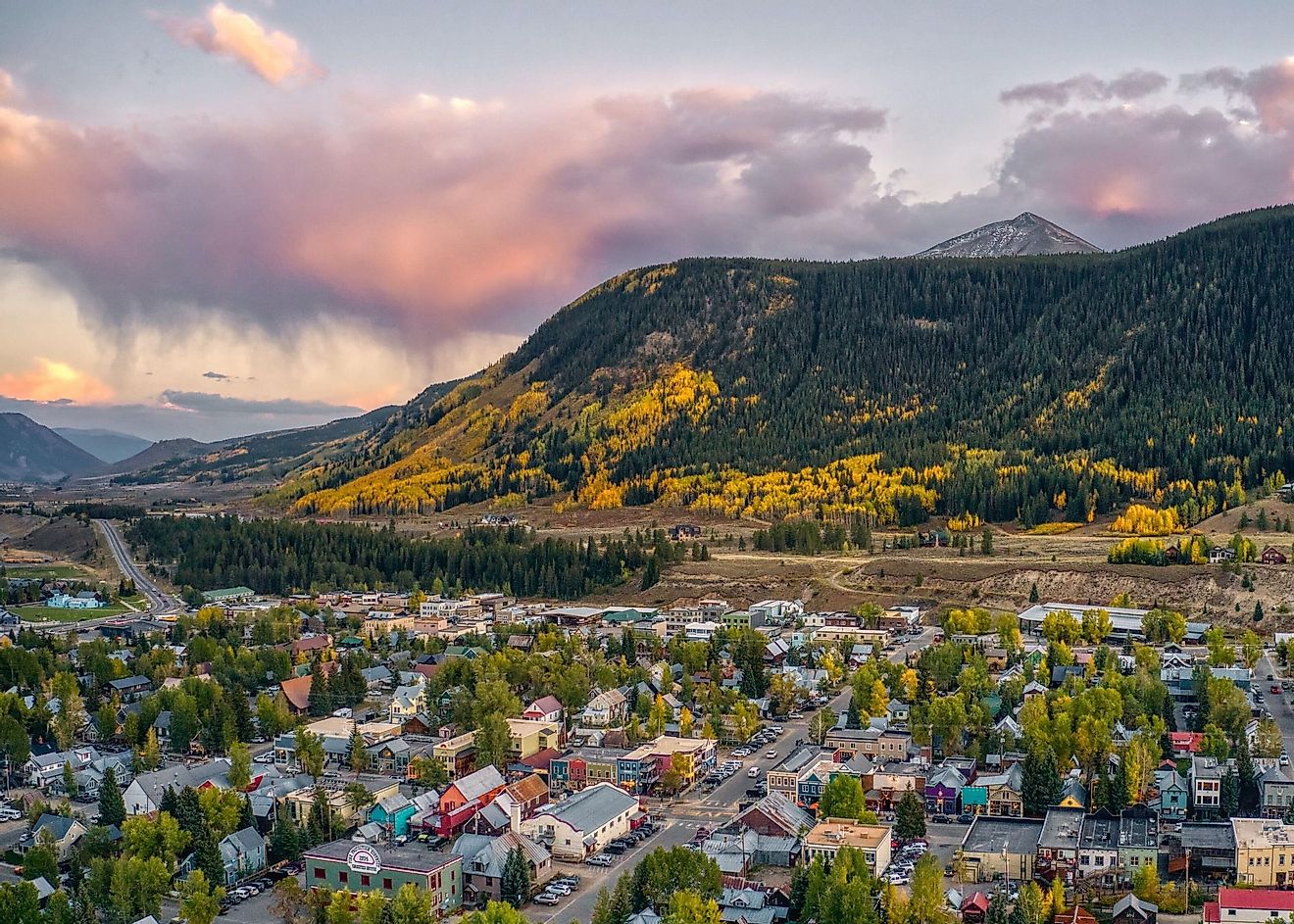beautiful fall colors in Crested Butte, Colorado during the fall