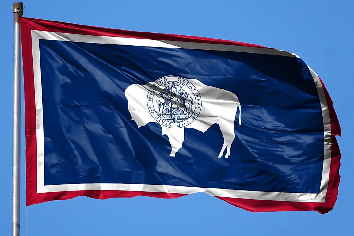 The Wyoming state flag features an American bison and the state seal. 