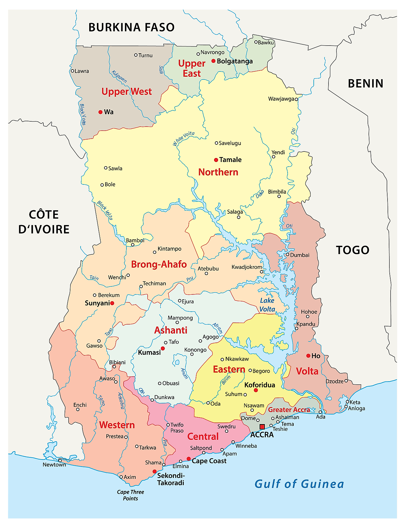 Mapa político de Ghana que muestra las 16 regiones y la capital nacional de Accra.
