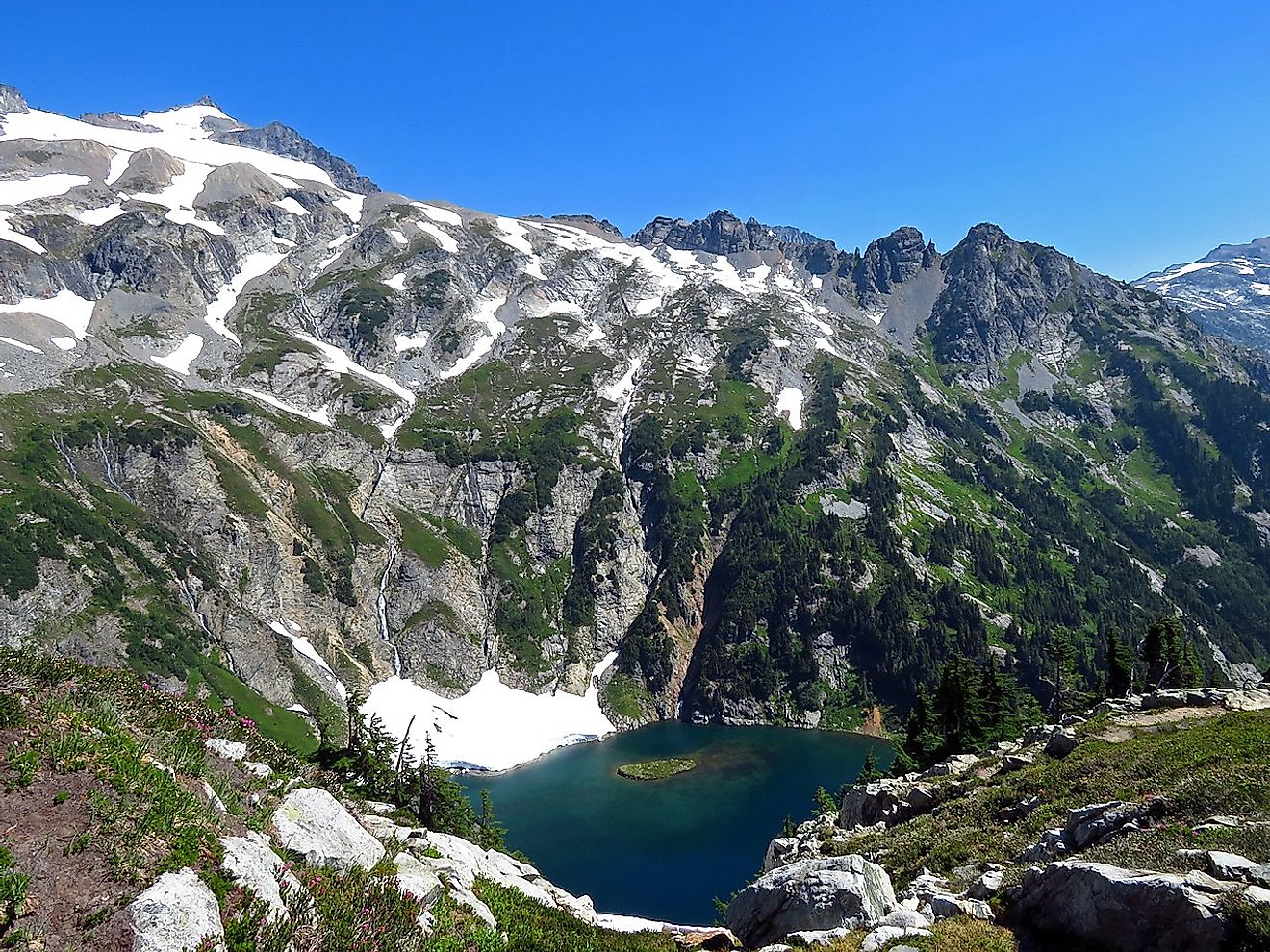 North Cascades National Park. Image credit: Jeffhollett/Wikimedia.org