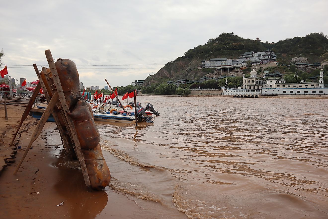 Yellow River(Huang He), Lanzhou Gansu , China. Image credit: Faye kao/Shutterstock.com
