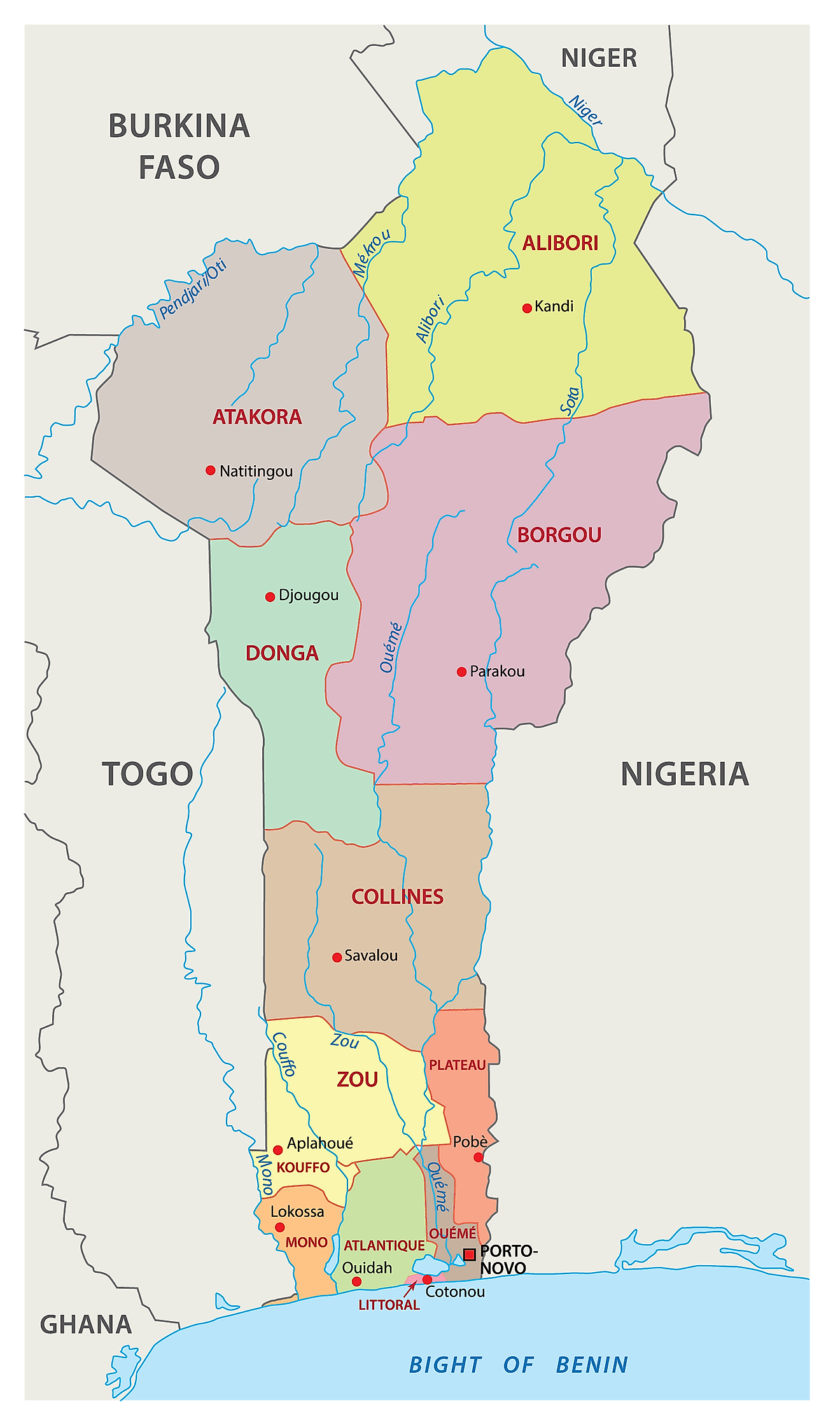 Mapa político de Benin que muestra 12 departamentos y sus capitales, y la capital nacional de Porto Novo.