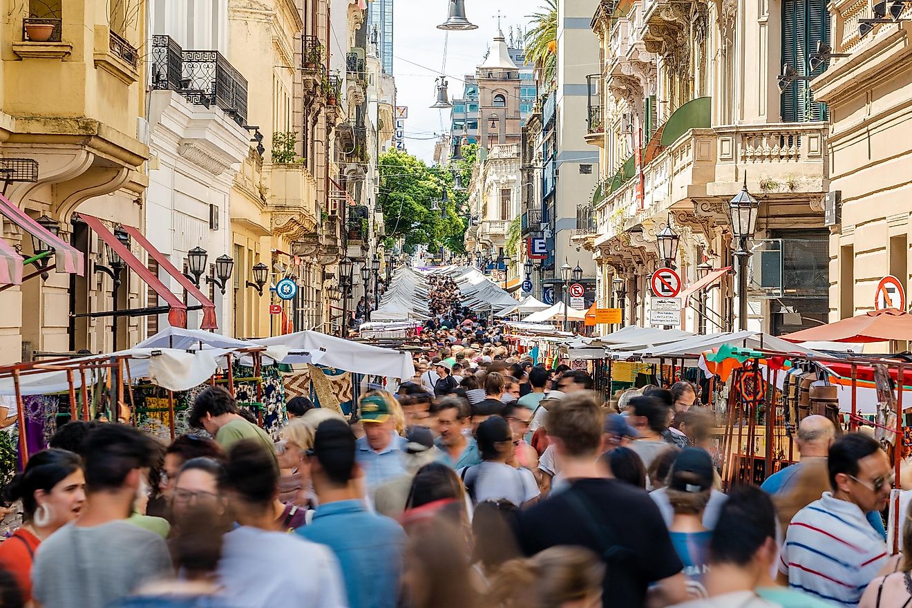 A crowded street in Buenos Aires, Argentina. Editorial credit: R.M. Nunes / Shutterstock.com