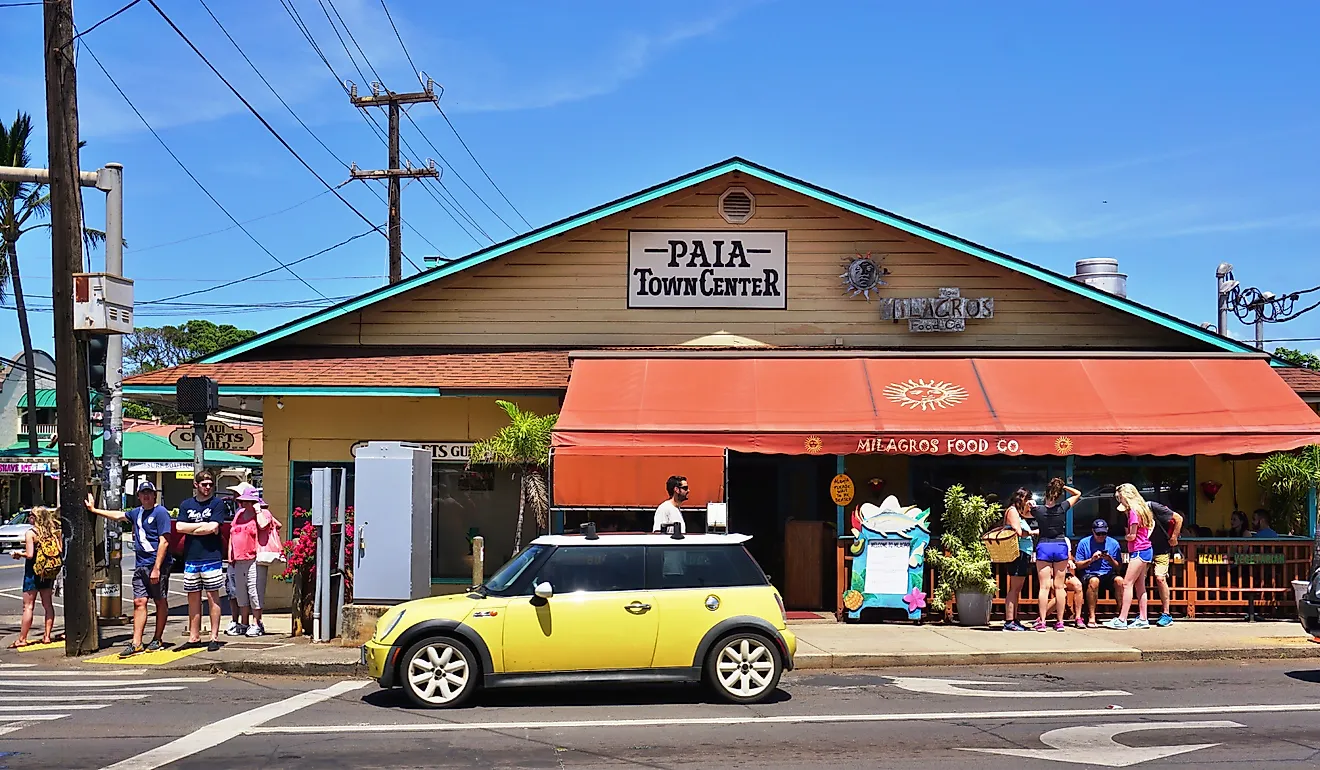 The busy town center of Paia, Hawaii. Image credit: EQRoy / Shutterstock.com.