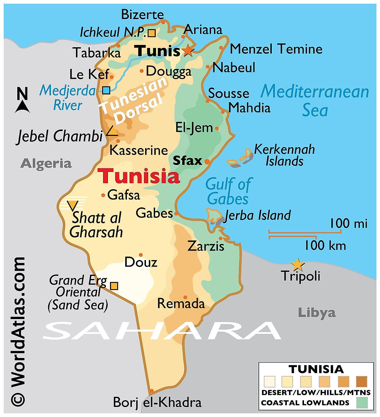 Mapa físico de Túnez con límites estatales. Muestra las características físicas de Túnez, incluidas las cadenas montañosas, los ríos y los principales lagos, la ubicación relativa de las principales ciudades y más.
